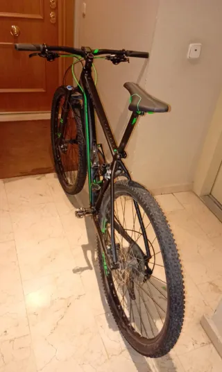 MTB CUBE LTD SL 29" + Silla niño + Cuenta KM.