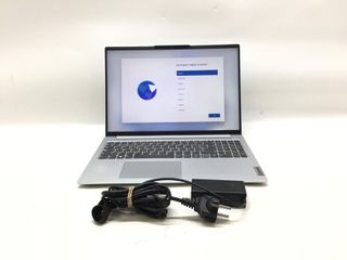 pc portatil lenovo 82xf
