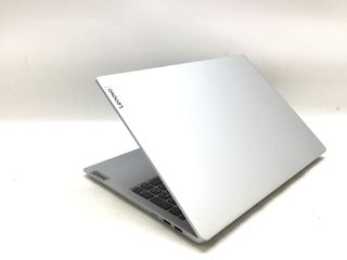 pc portatil lenovo 82xf