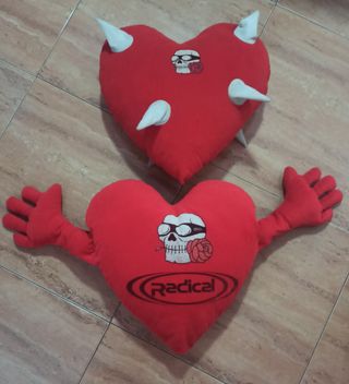 2 Corazones Radical Peluche Grandes