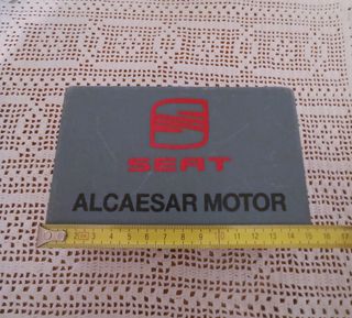 SEAT Caja Herramientas y Gorra