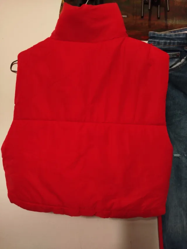 Vaquero (Pull & Bear) con raya lateral y chaleco