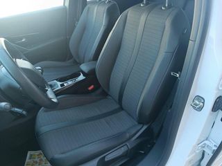 Peugeot 2008 BlueHDI 81kW (110CV) Allure Pack