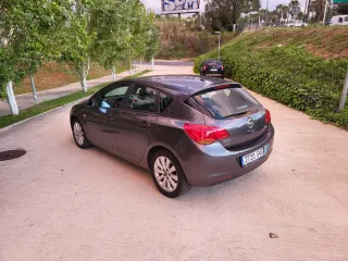 Opel Astra 2010