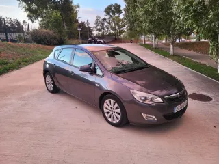 Opel Astra 2010