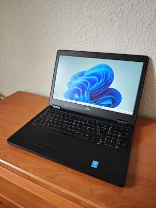 DELL i5 16GB 500GB 15" Full HD