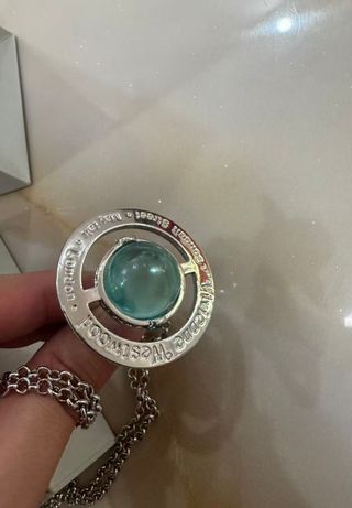 Collar Vivienne Westwood Planeta Plata azul