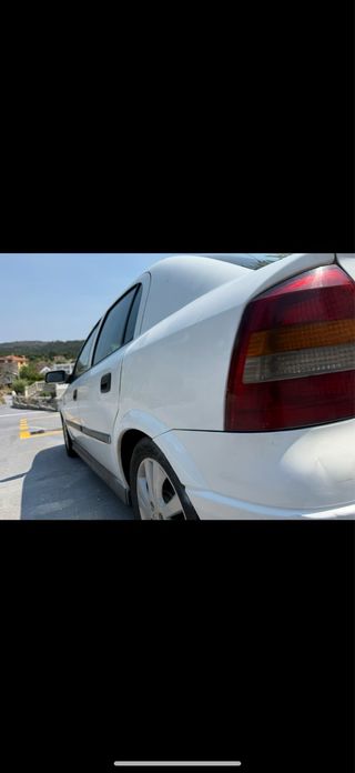 Opel Astra 2003