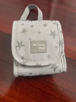 Porta chupete marca Walking Mum