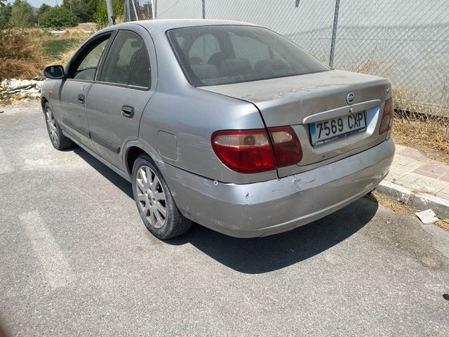 Nissan Almera 2004