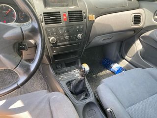 Nissan Almera 2004