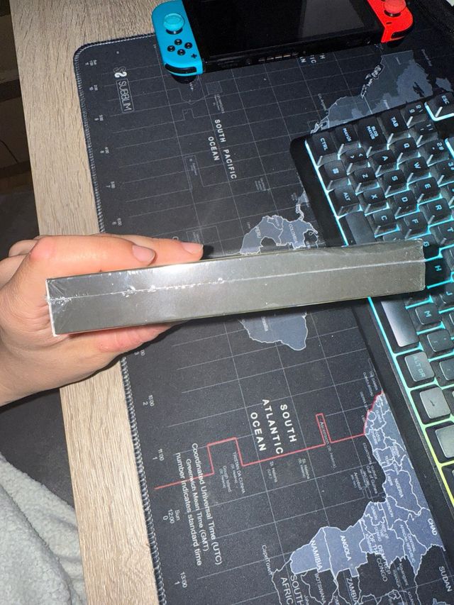 Tunic Edición Especial PRECINTADO NSW