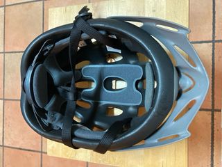 Casco de bici para adulto AEROGO 396.