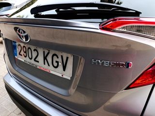 TOYOTA C-HR 1.8 125H Style Plus