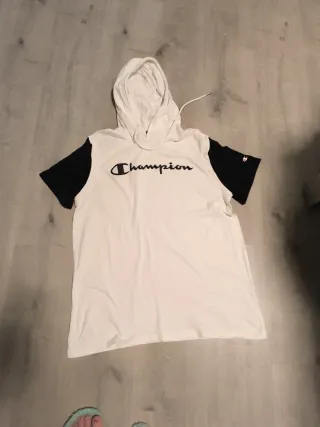 Camiseta Champion Blanca y Negra