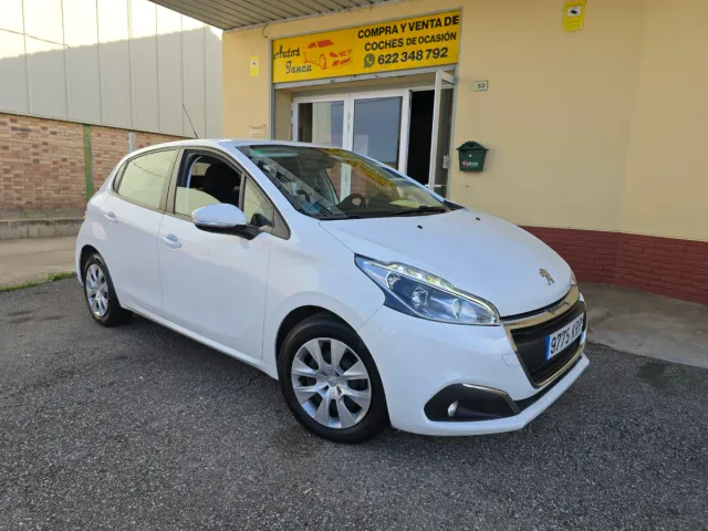 Peugeot 208 .6 HDI 2018