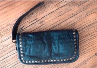 Cartera de mano Vera Pelle.
