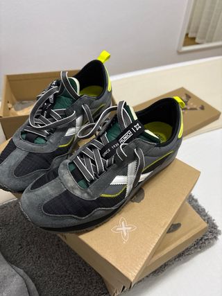 Zapatillas Munich grises y verdes
