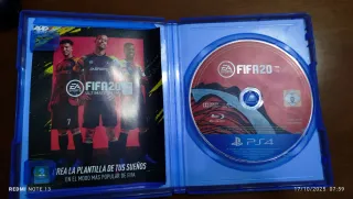PS4 (PlayStation 4) Negra + Juegos + mando+ Cables
