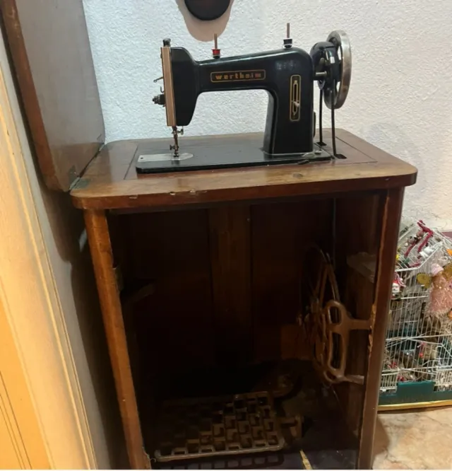 Máquina de coser Wertheim