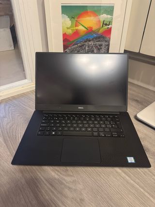 Portátil Dell i7 XPS P56F para piezas o reparar