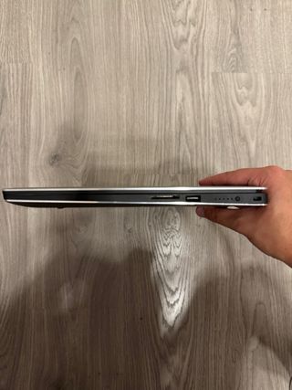 Portátil Dell i7 XPS P56F para piezas o reparar