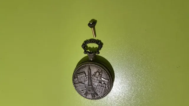 Reloj DEBULL Plata y Blanco