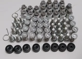 Se vende tornillos antirrobo VW GOLF MK7 AUDI SEAT