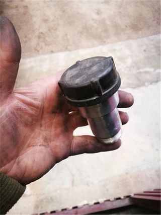 tapon de aceite cromado