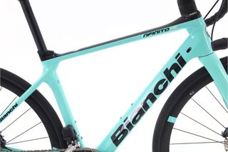 Bicicleta Bianchi Infinito XE Di2 12V talla 52 Reacondicionada