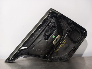 GUARNECIDO PUERTA TRASERA DERECHA VOLKSWAGEN PASS