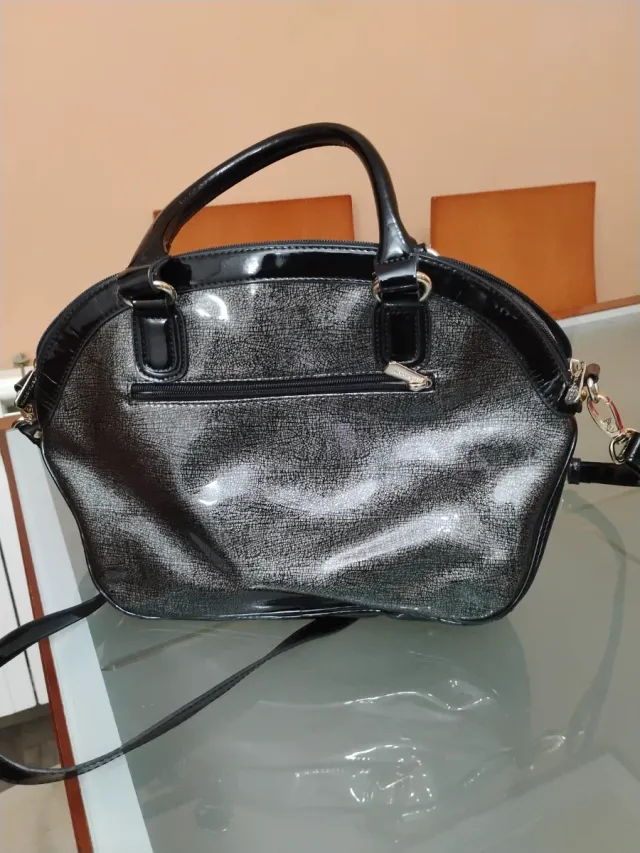 Bolso Negro y Plateado