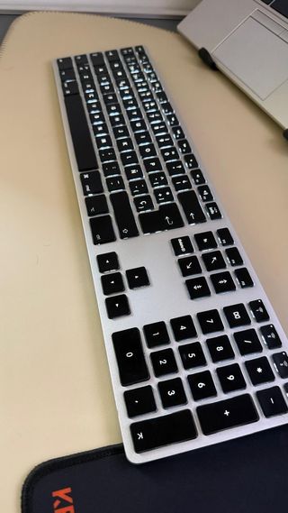 Teclado Matias Bluetooth + Ratón