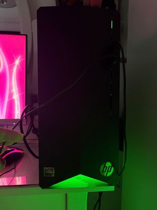 PC HP Negro y Verde