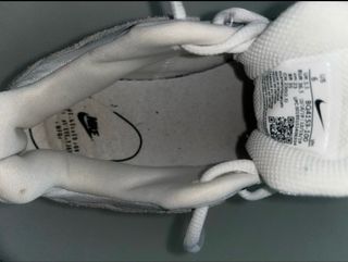 Nike Bambas Blancas y Grises