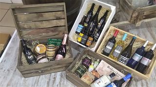 SCATOLE E BAULI NATALIZI IN LEGNO