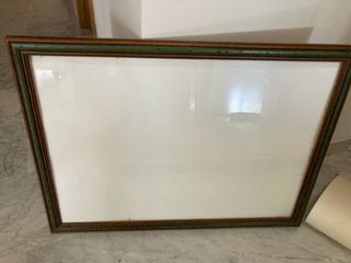Marco de madera verde con cristal