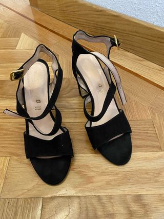 Sandalias negras gamuza Talla 38