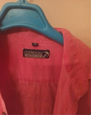 Camisa rosa de manga larga