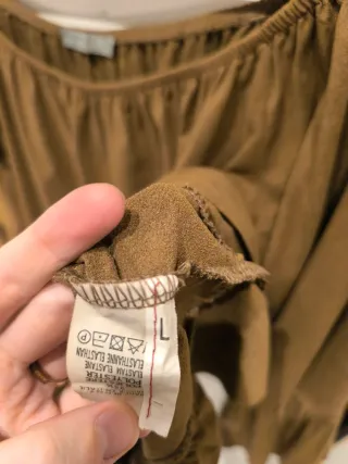 Blusa terciopelo hombros descubiertos Talla L