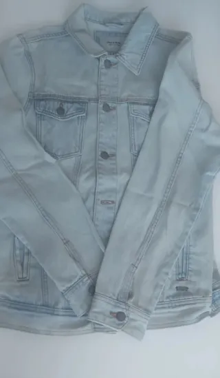Cazadora vaquera Pull&Bear Talla M