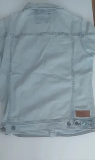 Cazadora vaquera Pull&Bear Talla M
