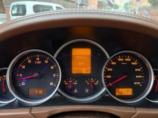 Porsche Cayenne 2004