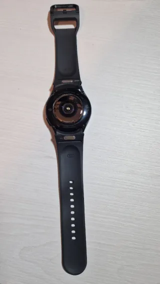 Samsung Galaxy Watch 6 Negro y cargador