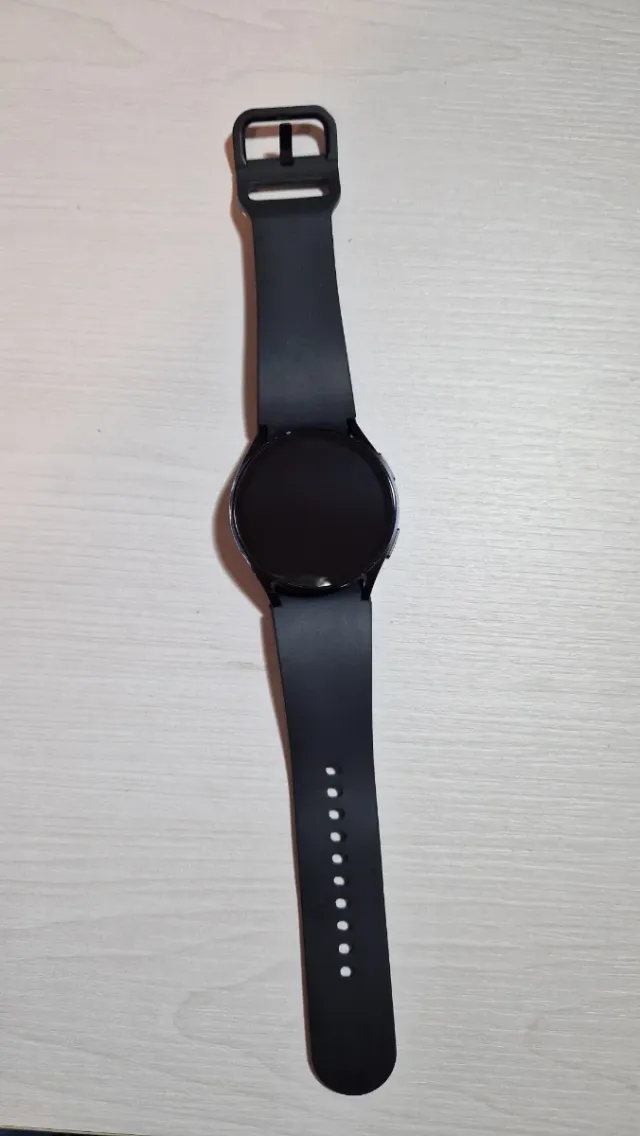 Samsung Galaxy Watch 6 Negro y cargador