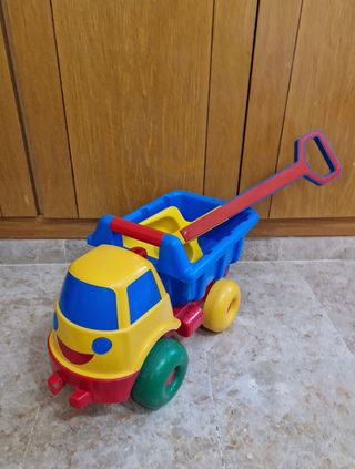 Camión y pala de juguete