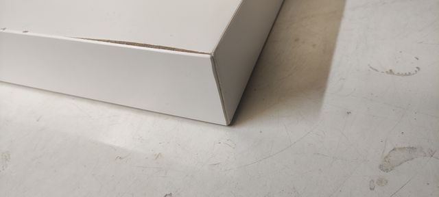 2 Mesitas auxiliares blancas