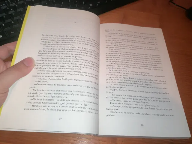 Libro ATRAPADA EN LA OSCURIDAD Toni Sánchez Bernal