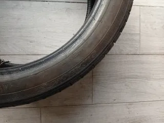 2 Gomas 235/40/18