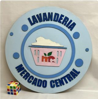 Carteles personalizables para tu empresa.